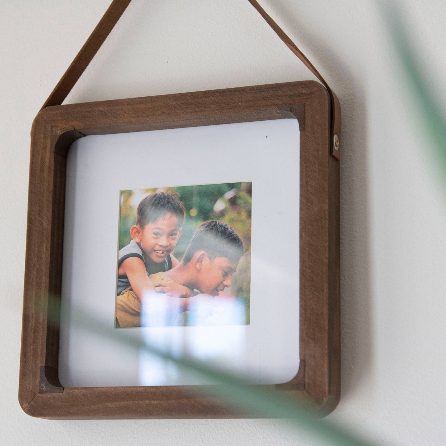 4X4 Square Hanging Photo Frame