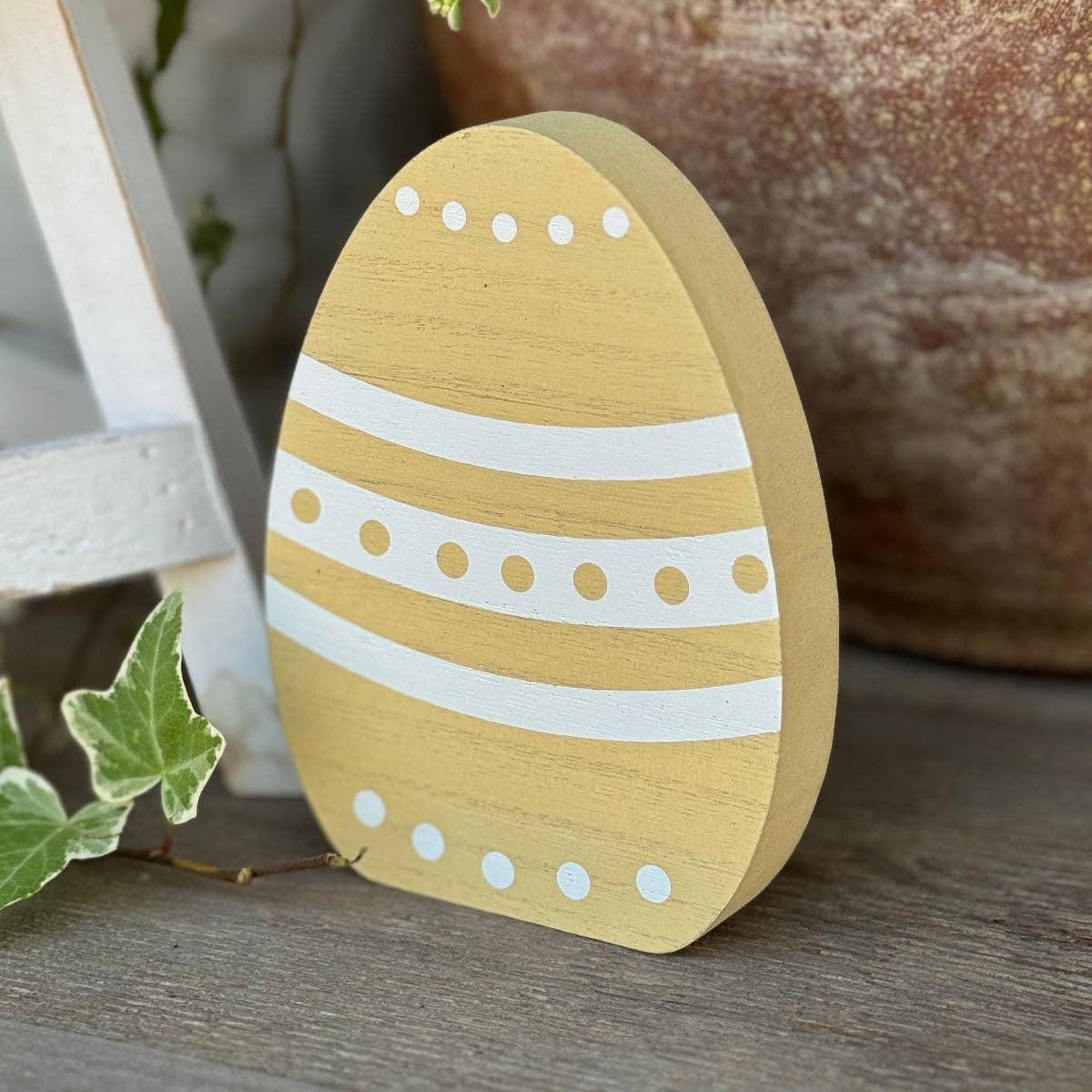 Yellow Pattern Dot Egg