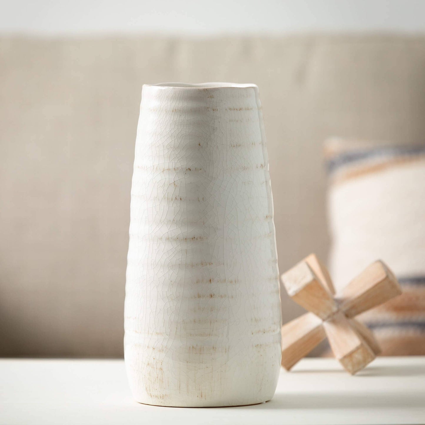 WHITE GLOSSED VASE