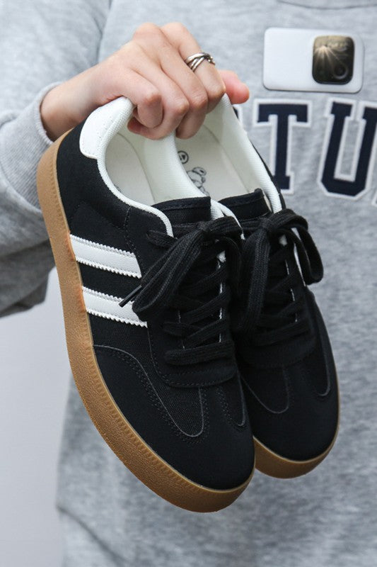 Striped Lace-up Flat Sneakers