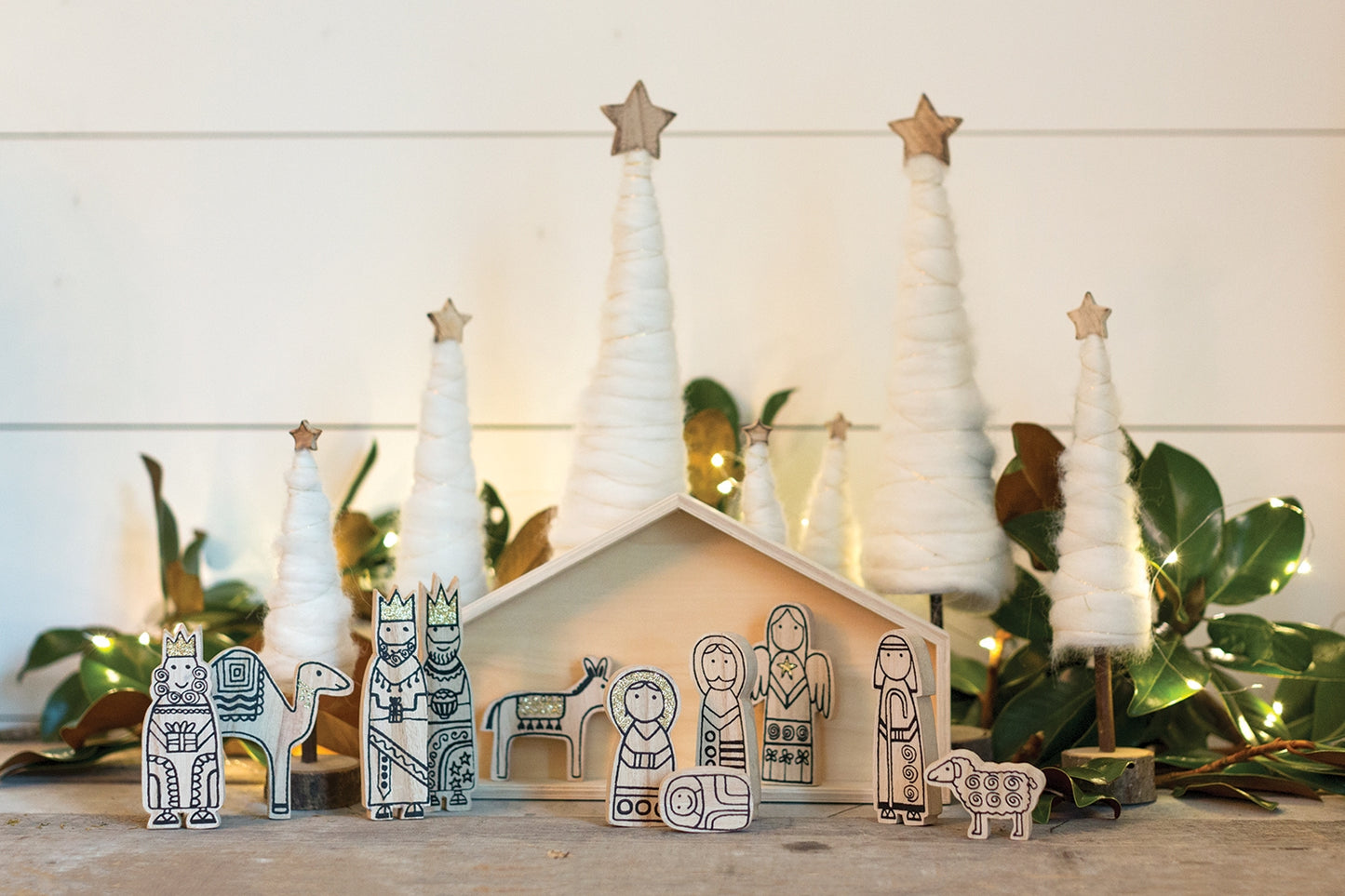 Nativity Scene - Wood & Glitter