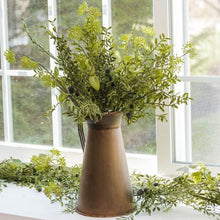 Load image into Gallery viewer, Pistachio &amp; Eucalyptus Pick
