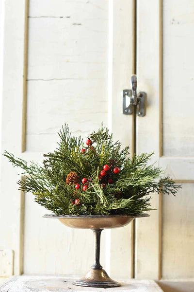 Alpine Vine Half Sphere with Berries