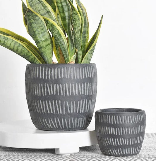 Black Lined Pattern Planter