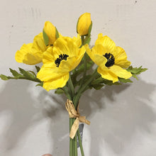 Load image into Gallery viewer, Real Touch Poppy Bouquet
