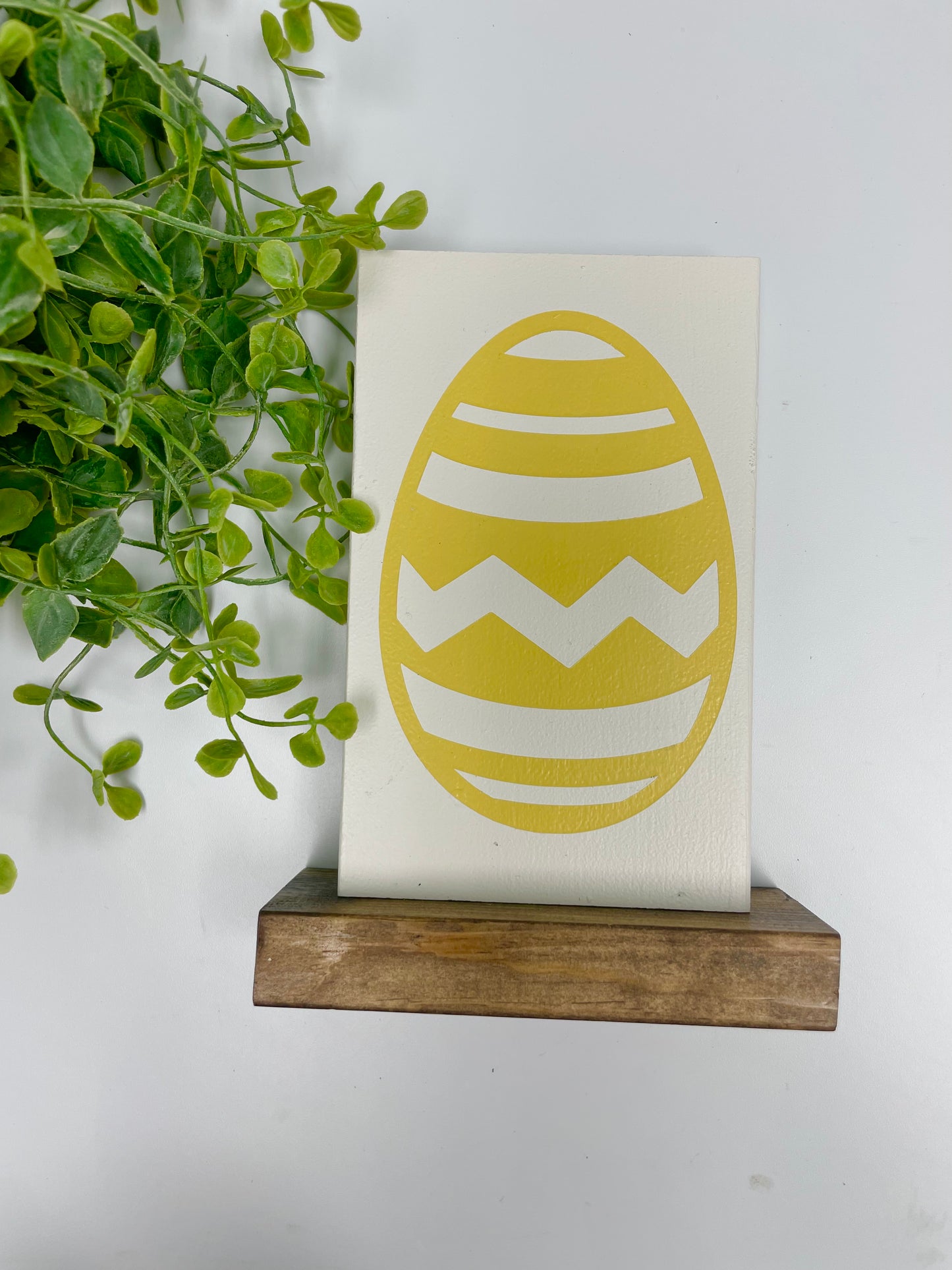 Handmade Sign - Shelf Sitter Egg